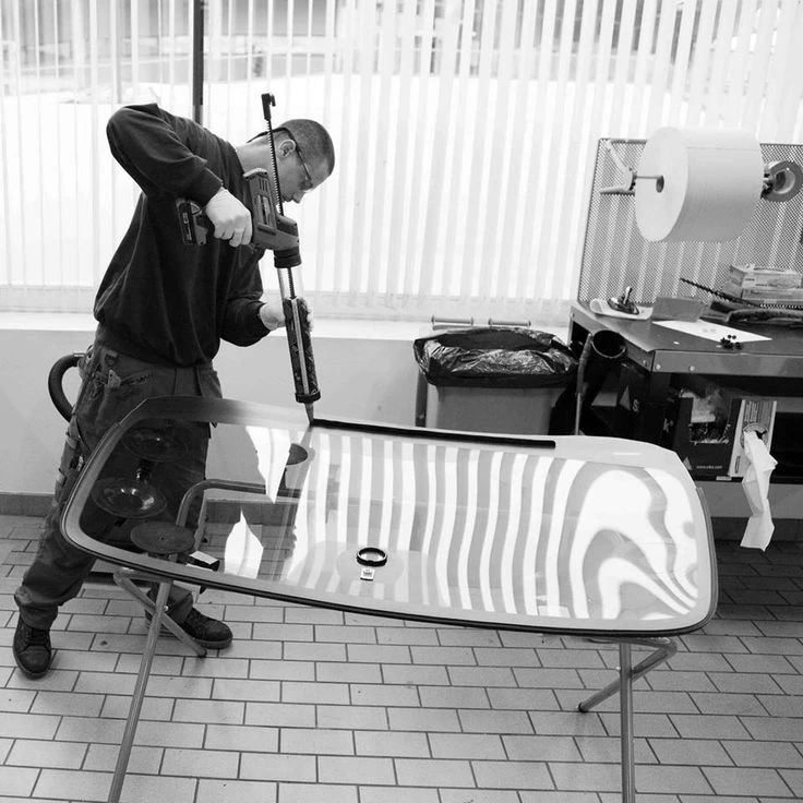 Монтаж автоскла